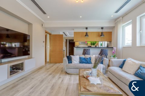 Vila v Jumeirah Park, Dubai, SAE 3 ložnice, 285 m² Č.: 667706 - fotografie 13