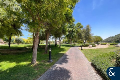 ویلا برای فروش در  Jumeirah Golf Estates، Dubai، امارات متحده عربی  4 خوابه ، 271 متر مربع ، شماره 666977 - تصویر 18