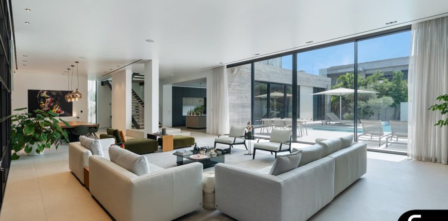 Huvila Jumeirah, Dubai, Arabiemiraatit 5 makuuhuonetta, 836 m2 № 666975