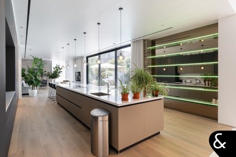 Huvila Jumeirah, Dubai, Arabiemiraatit 5 makuuhuonetta, 836 m2 № 666975 - kuva 4