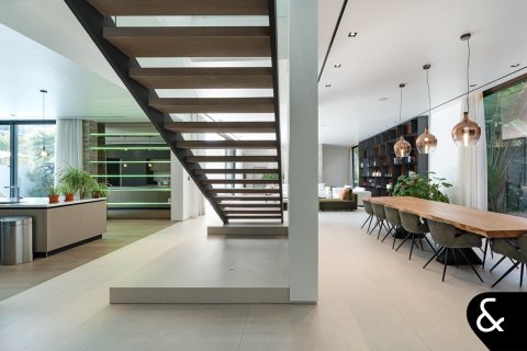 Huvila Jumeirah, Dubai, Arabiemiraatit 5 makuuhuonetta, 836 m2 № 666975 - kuva 3