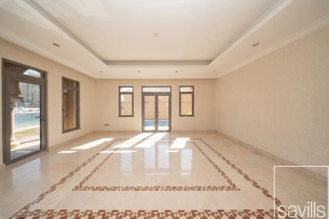 Palm Jumeirah, Dubai, संयुक्त अरब अमीरात में विला, 5 बेडरूम, 664.54 वर्ग मीटर, संख्या 761221 - फ़ोटो 15