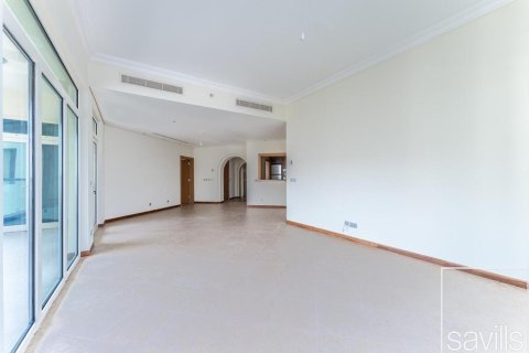 Снять в аренду квартиру в Пальма Джумейра, Дубай, ОАЭ 3 спальни, 200.58м2, № 761222 - фото 2