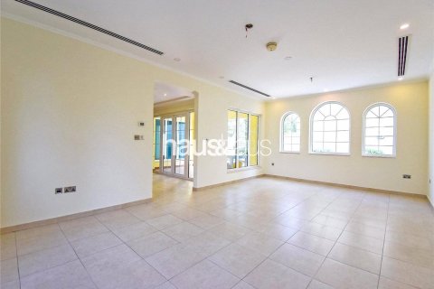 Vila v Jumeirah Park, Dubai, SAE 3 ložnice, 285 m² Č.: 625410 - fotografie 3