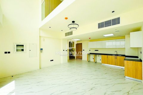 Shtëpi në qytet në Dubai Land, Emiratet e Bashkuara Arabe 3 dhoma gjumi, 145 m2. № 665037 - Foto 1