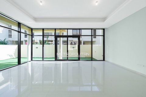 Βίλα σε DAMAC Hills (Akoya by DAMAC), Dubai, ΗΑΕ 3 υπνοδωμάτια, 253 τ.μ. Αρ. 665034 - φωτογραφία 2