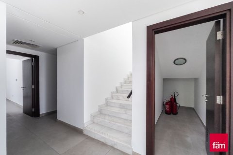 Radový dom v Dubai, SAE 4 spálne, 328.4 m2 č. 702404 - Fotografia 16