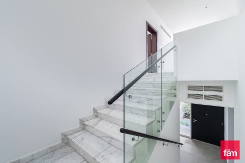 Radový dom v Dubai, SAE 4 spálne, 328.4 m2 č. 702404 - Fotografia 19