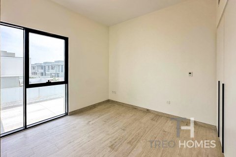 Villa in Al Furjan, Dubai, UAE 4 bedrooms, 331 sq.m. № 590231 - photo 22