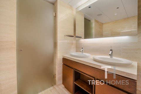 Apartment in Burj Khalifa, Dubai, UAE 3 bedrooms, 247 sq.m. № 590225 - photo 7