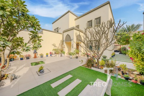 Vilë në Jumeirah Park, Dubai, Emiratet e Bashkuara Arabe 3 dhoma gjumi, 285 m2. № 590230 - Foto 3