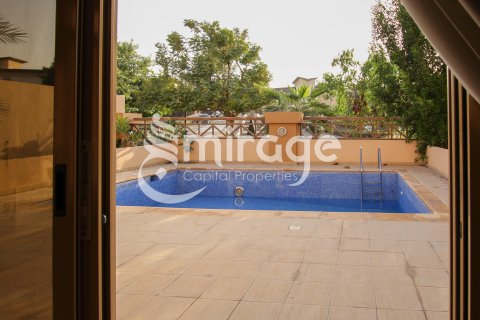 Vilë në Al Raha Golf Gardens, Abu Dhabi, Emiratet e Bashkuara Arabe 5 dhoma gjumi, 582.9 m2. № 571790 - Foto 10