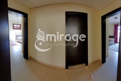 Řadový dům v Al Raha Golf Gardens, Abu Dhabi, SAE 4 ložnice, 536.9 m² Č.: 571786 - fotografie 7