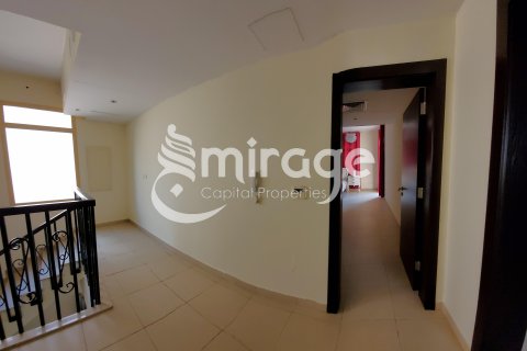 Řadový dům v Al Raha Golf Gardens, Abu Dhabi, SAE 4 ložnice, 536.9 m² Č.: 571786 - fotografie 9
