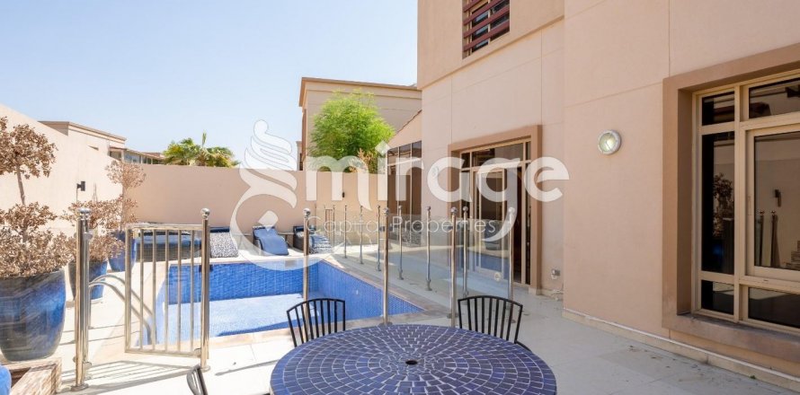 ویلا در Al Raha Golf Gardens، Abu Dhabi ، امارات متحده عربی 5 خوابه ، 547 متر مربع.  شماره 571787