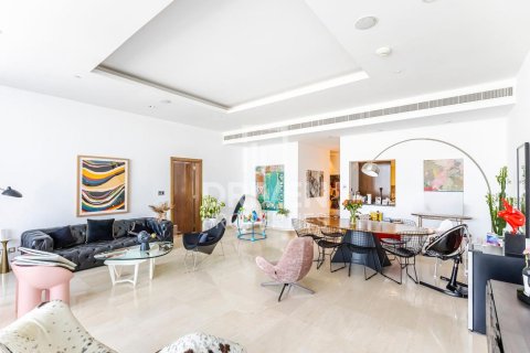 Palm Jumeirah, Dubai, UAE의 판매용 아파트 침실 3개, 211.82제곱미터 번호 743874 - 사진 3