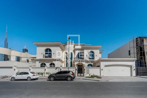 Vilë në Al Wasl, Dubai, Emiratet e Bashkuara Arabe 7 dhoma gjumi, 1372 m2. № 602885 - Foto 1