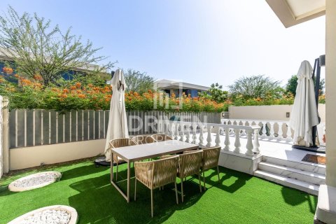 Müüa villa asukohaga Dubai Hills Estate, Dubai, AÜE: 5 magamistoaga, 278.89 m² Nr 743577 - pilt 18