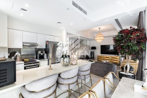 Müüa villa asukohaga Dubai Hills Estate, Dubai, AÜE: 5 magamistoaga, 278.89 m² Nr 743577 - pilt 2