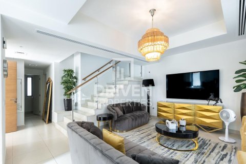 Müüa villa asukohaga Dubai Hills Estate, Dubai, AÜE: 5 magamistoaga, 278.89 m² Nr 743577 - pilt 1