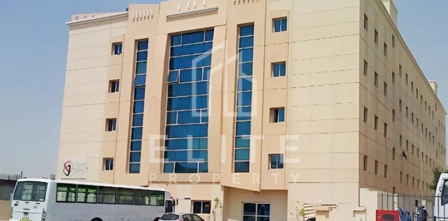 阿联酋 Dubai Dubai Investment Park 劳动营  6802 平方米 , 编号 620316