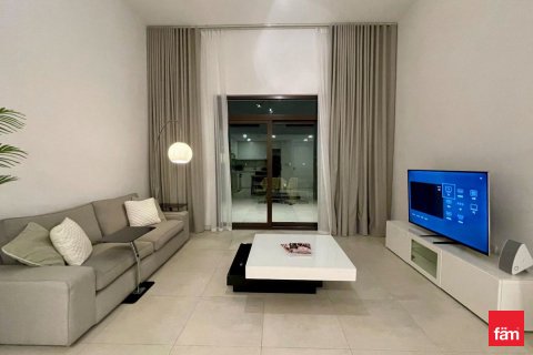 דירה להשכרה ב Umm Suqeim, Dubai, איחוד האמירויות  1 חדר שינה, 119.4 מ"ר, מספר 622736 - תמונה 2