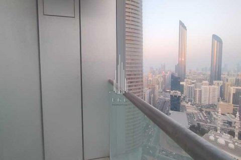 Apartment in Corniche Road, Abu Dhabi, UAE 2 bedrooms, 120.8 sq.m. № 572841 - photo 1