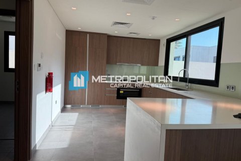 Vila na Yas Island, Abu Dhabi, SAE 3 spálne, 282.9 m2 č. 651968 - Fotografia 4