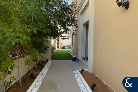 Villa en alquiler en Reem, Dubai, EAU 3 dormitorios, 289 m2 № 698292 - foto 1