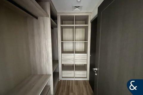 Apartamento para arrendamento em Dubai Investment Park, Dubai, EAU 2 quartos, 141 m2 № 698293 - foto 6