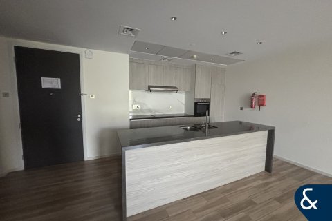 Apartamento para arrendamento em Dubai Investment Park, Dubai, EAU 2 quartos, 141 m2 № 698293 - foto 8