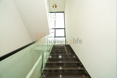 Vila di Nadd Al Sheba, Dubai, UEA 5 kamar tidur, 465 m2 nomor 722523 - foto 4