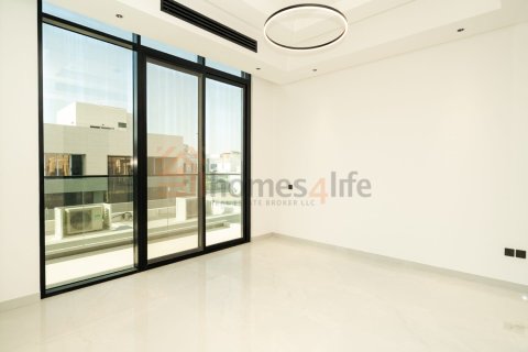 Vila di Nadd Al Sheba, Dubai, UEA 5 kamar tidur, 465 m2 nomor 722523 - foto 9