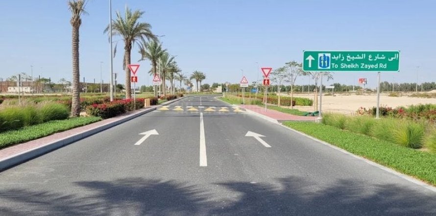 Maa asukohaga Jebel Ali, Dubai, AÜE: 1081 m² Nr 722521