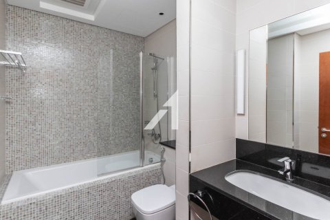 Leilighet til leie i DIFC, Dubai, Emiratene 2 soverom, 150 kvm Nr. 694816 - Foto 17