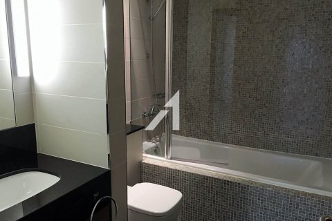 Leilighet til leie i DIFC, Dubai, Emiratene 2 soverom, 150 kvm Nr. 694816 - Foto 16