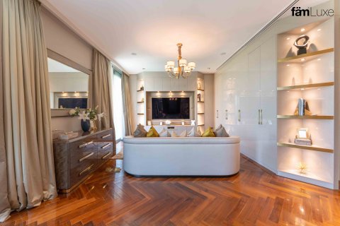 Vila v Dubai Hills Estate, SAE 6 spální, 1444.7 m2 č. 659147 - Fotografia 26