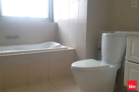 Lägenhet uthyres i Business Bay, Dubai, UAE 3 sovrum, 190.3 kvm Nr. 659146 - fotografi 15