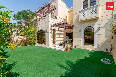 Řadový dům v Dubai, SAE 4 ložnice, 309.4 m² Č.: 740791