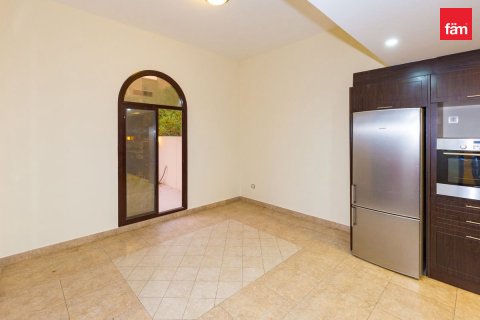 Radový dom v Dubai, SAE 4 spálne, 309.4 m2 č. 740791 - Fotografia 10
