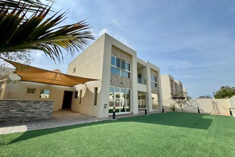 Müüa villa asukohaga Ras Al Khaimah, AÜE: 4 magamistoaga, 443 m² Nr 734659 - pilt 13