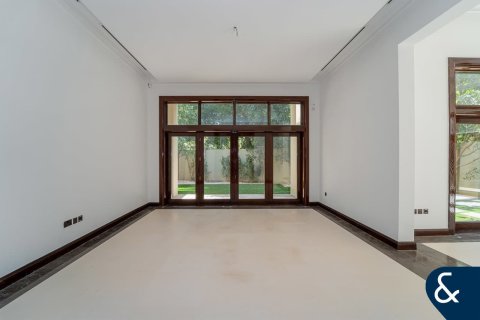 Зняти в оренду віллу в Аль-Барари, Дубай, ОАЕ 6 спалень, 1181м2, № 668535 - фото 5