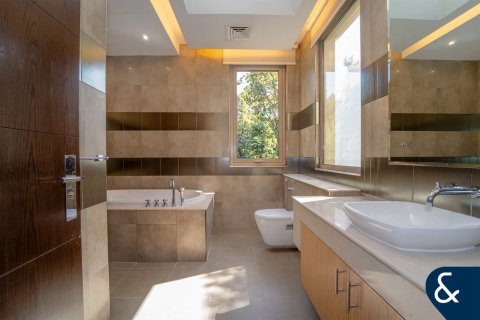 Зняти в оренду віллу в Аль-Барари, Дубай, ОАЕ 6 спалень, 1181м2, № 668535 - фото 16