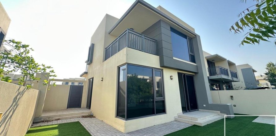 Townhouse i Dubai Hills Estate, Dubai, UAE 4 soveværelser, 271 kvm № 647395