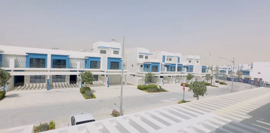 Stadthaus in Dubai, VAE: 5 Schlafzimmer, 144 m2 Nr. 699864