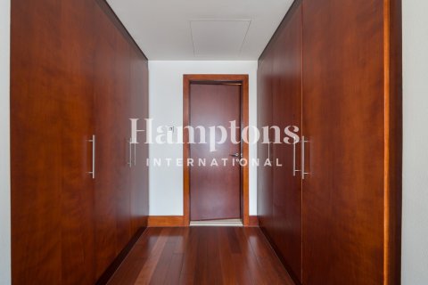 Dúplex en alquiler en World Trade Center, Dubai, EAU 2 dormitorios, 169.91958700 m2 № 717982 - foto 16