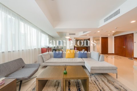 Dúplex en alquiler en World Trade Center, Dubai, EAU 2 dormitorios, 169.91958700 m2 № 717982 - foto 8