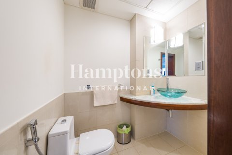 Dúplex en alquiler en World Trade Center, Dubai, EAU 2 dormitorios, 169.91958700 m2 № 717982 - foto 13