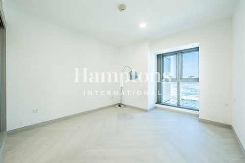 Пәтер Дубай Марина, Дубай, БАӘ-да 2 жатын бөлмелер, 109.75003002 м² № 709713 - фото 17