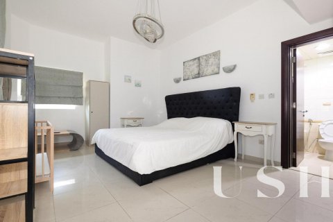 Apartemen di Jumeirah Lake Towers, Dubai, UEA 1 kamar tidur, 86 m2 nomor 620945 - foto 14
